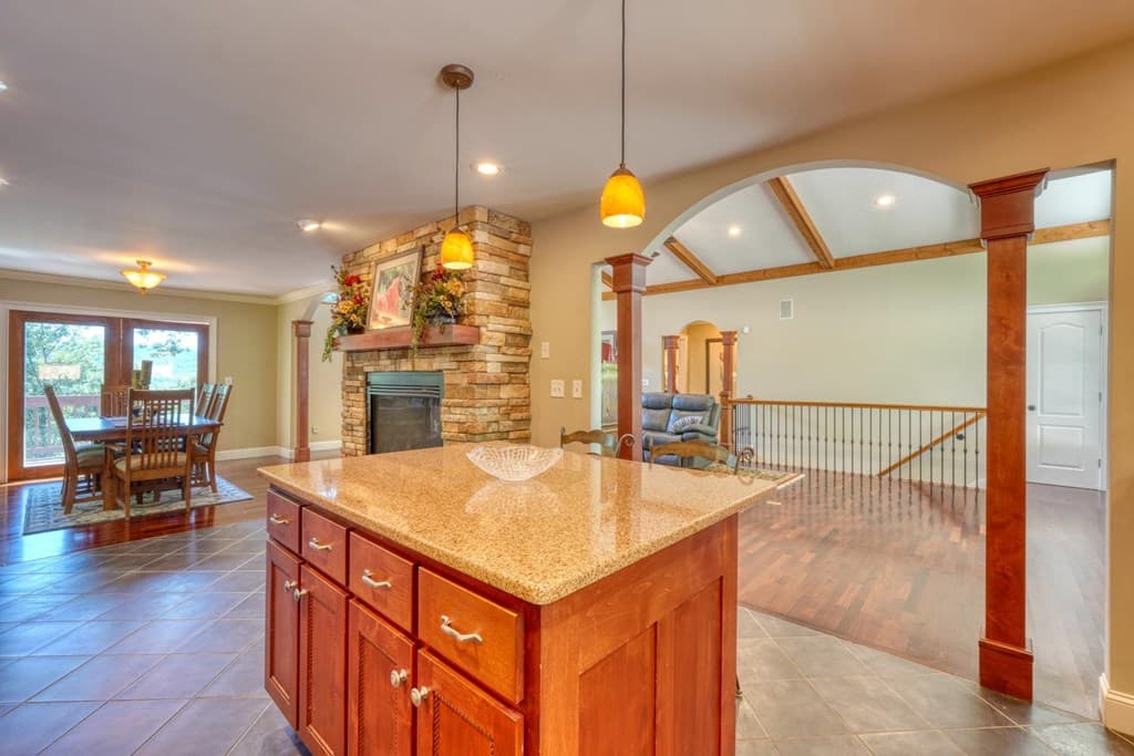 276 Lancelot Loop, Clayton GA 30525 - Photo