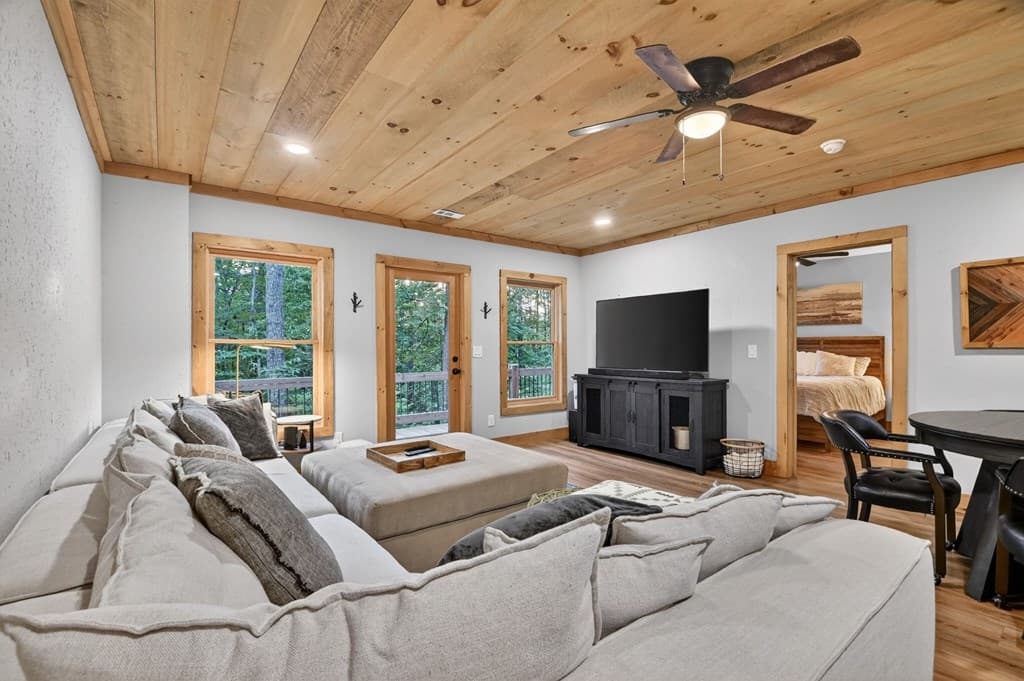 270 Wild Oaks Way, Ellijay GA 30540 - Photo