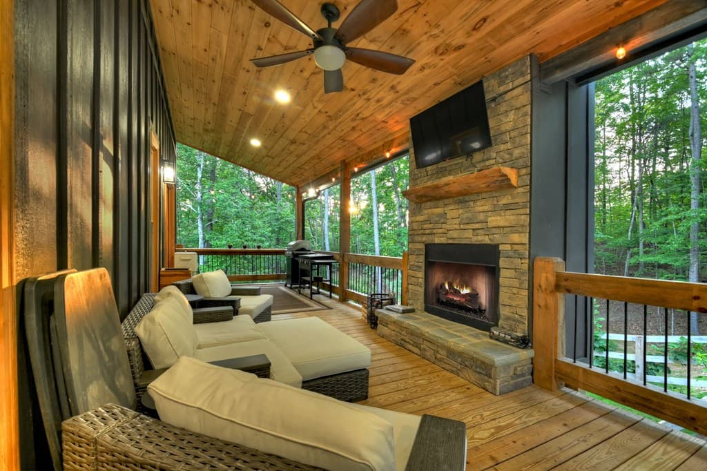 270 Wild Oaks Way, Ellijay GA 30540 - Photo