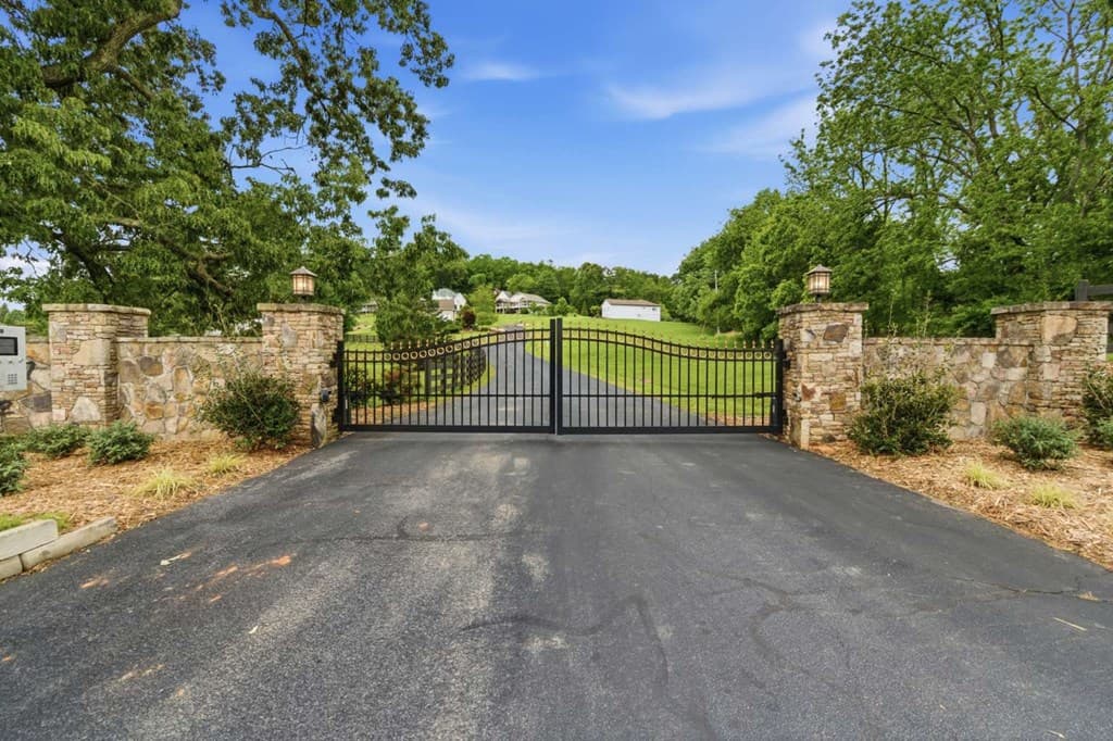 25 Mcintosh Circle, Hayesville NC 28904 - Photo