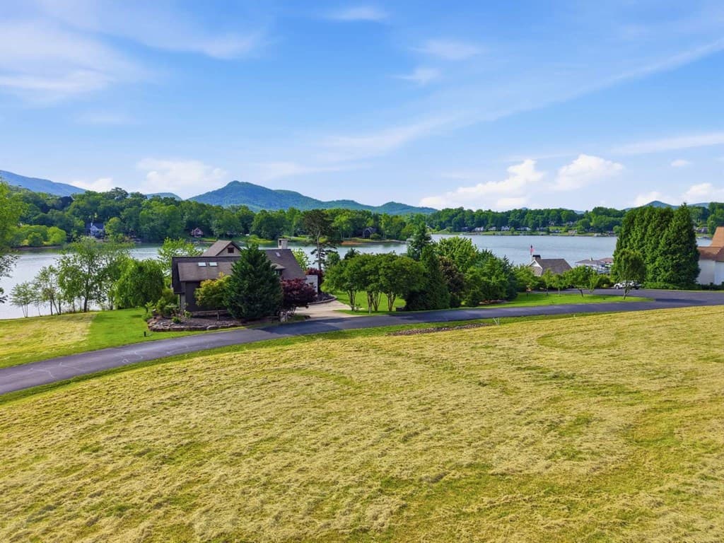25 Mcintosh Circle, Hayesville NC 28904 - Photo