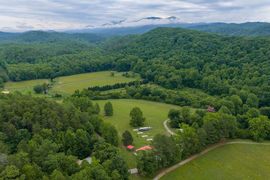 13431 Hwy 68, Tellico Plains TN 37385 - Photo