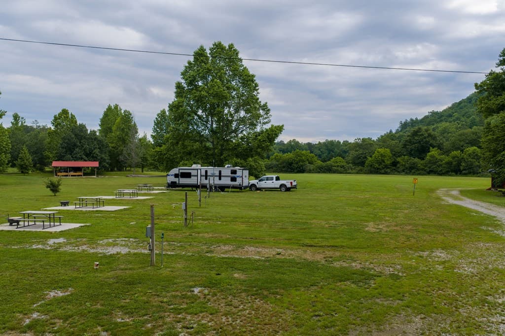 13431 Hwy 68, Tellico Plains TN 37385 - Photo
