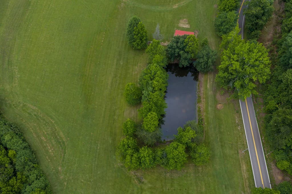 13431 Hwy 68, Tellico Plains TN 37385 - Photo
