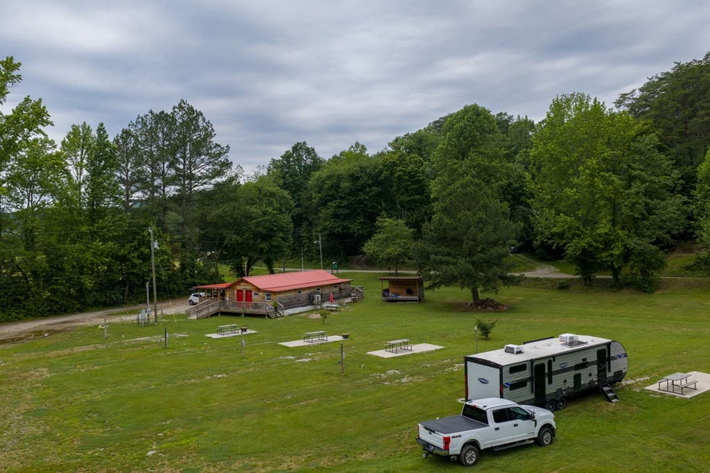 13431 Hwy 68, Tellico Plains TN 37385 - Photo