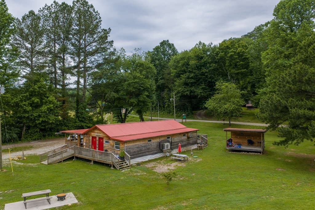 13431 Hwy 68, Tellico Plains TN 37385 - Photo