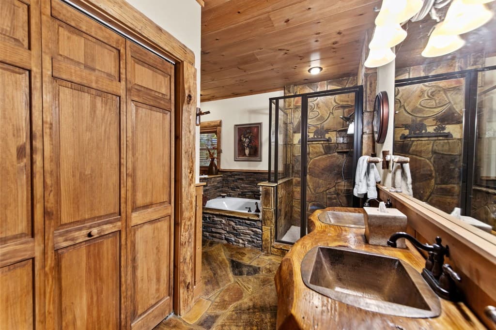169 Walnut Mountain Road, Ellijay GA 30540 - Photo