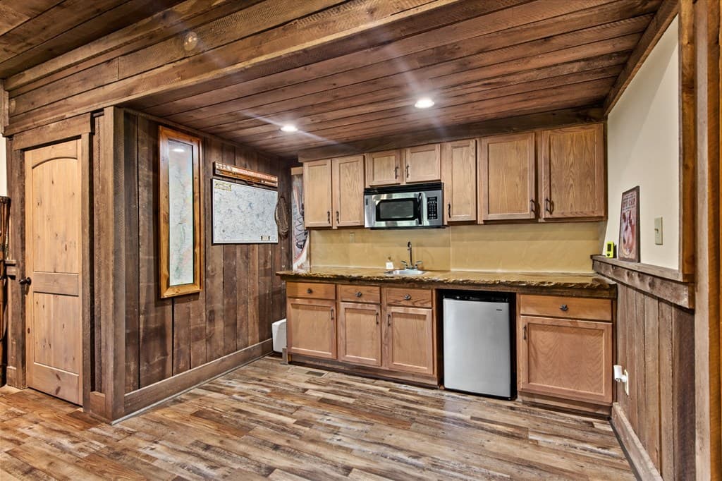 169 Walnut Mountain Road, Ellijay GA 30540 - Photo