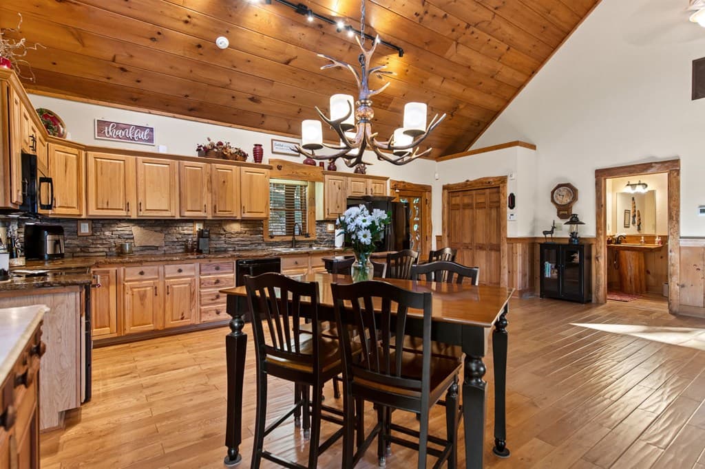 169 Walnut Mountain Road, Ellijay GA 30540 - Photo