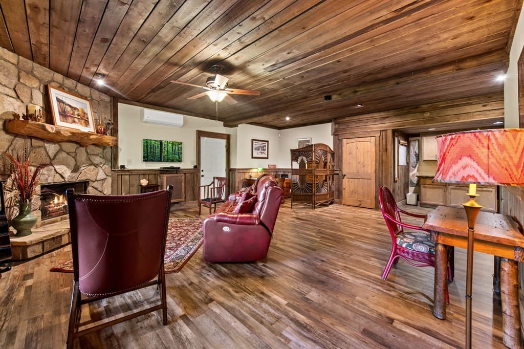 169 Walnut Mountain Road, Ellijay GA 30540 - Photo
