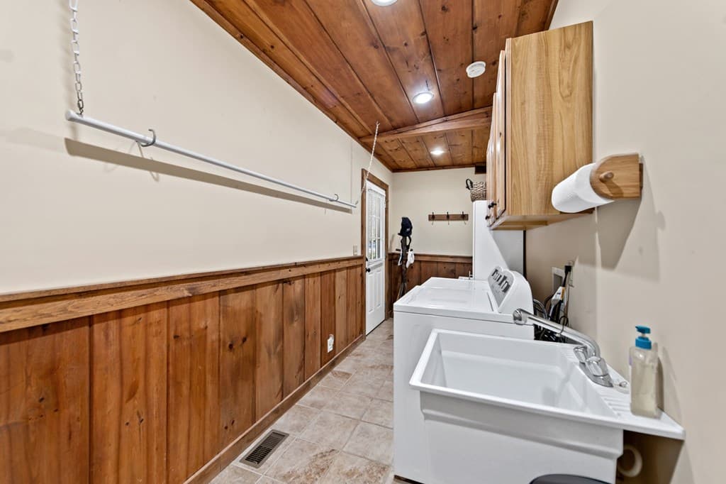 169 Walnut Mountain Road, Ellijay GA 30540 - Photo