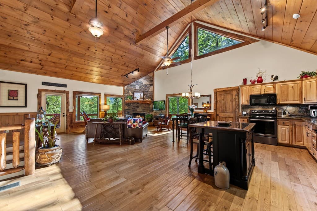 169 Walnut Mountain Road, Ellijay GA 30540 - Photo
