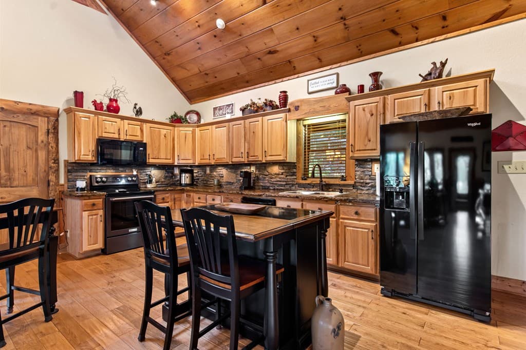 169 Walnut Mountain Road, Ellijay GA 30540 - Photo