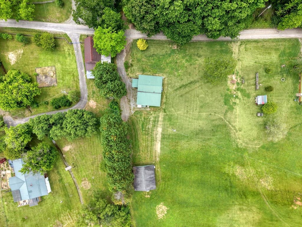 233 Messer Rd (3), Warne NC 28909 - Photo