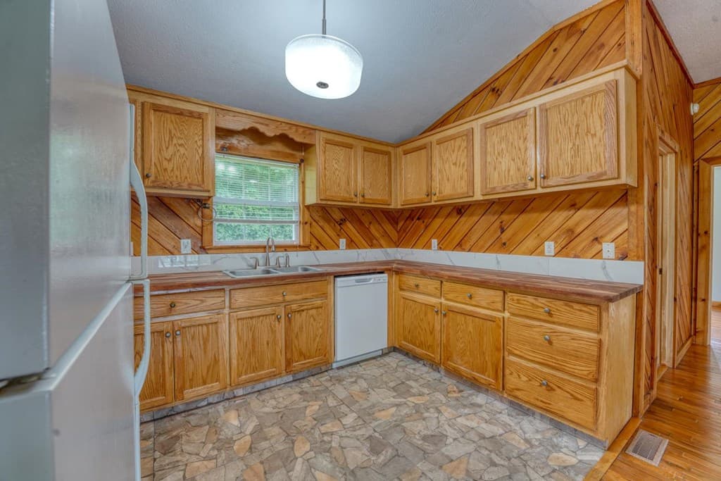 233 Messer Rd (3), Warne NC 28909 - Photo