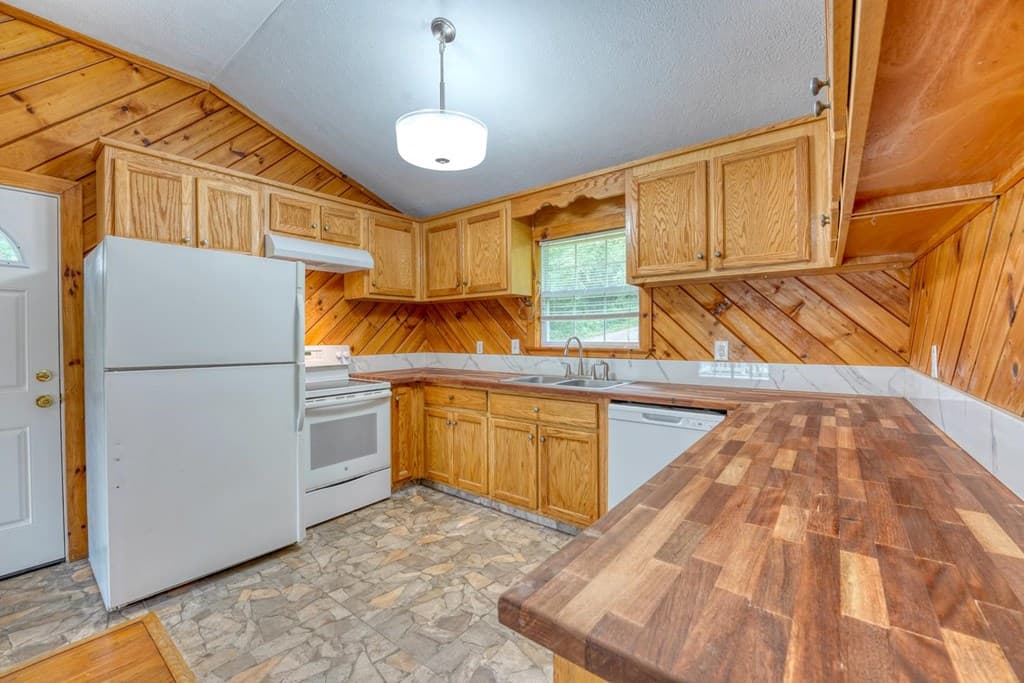 233 Messer Rd (3), Warne NC 28909 - Photo