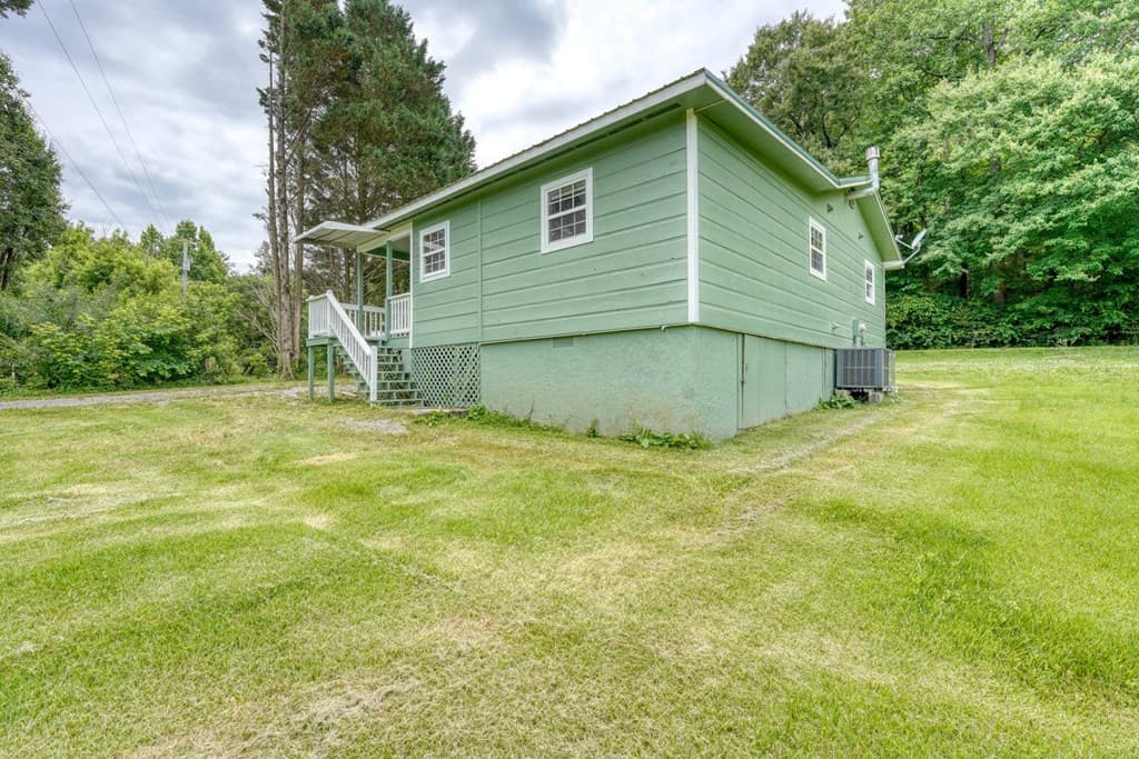 233 Messer Rd (3), Warne NC 28909 - Photo