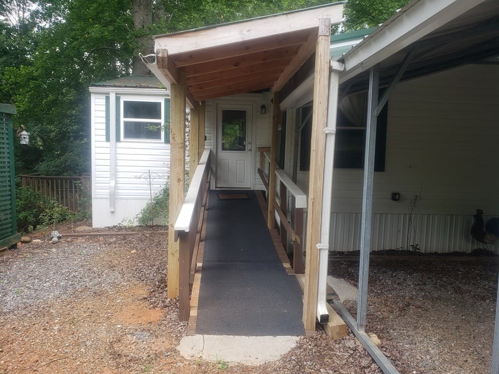 472 Barnard Road, Hayesville NC 28904 - Photo