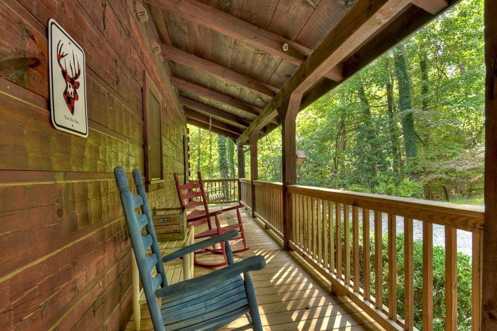210 Indian Lake Road, Mineral Bluff GA 30559 - Photo