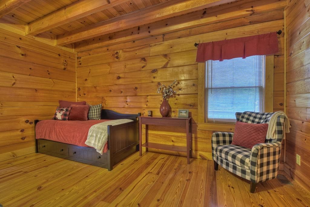 210 Indian Lake Road, Mineral Bluff GA 30559 - Photo