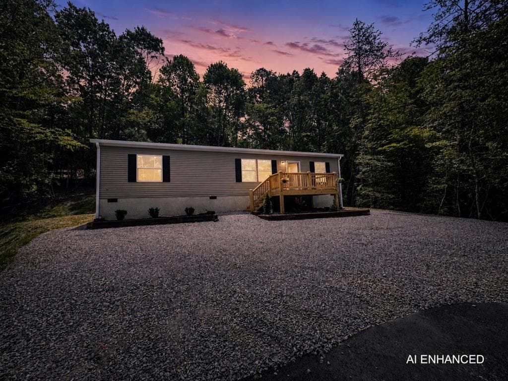 101 Sawyer Ridge Lane, Hayesville NC 28904 - Primary photo