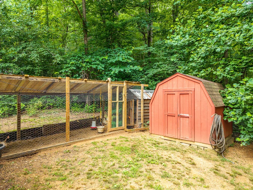 4308 SE Scott Brown Road, Fairmount GA 30139 - Photo