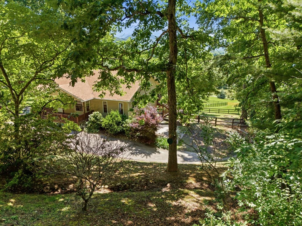 651 Mcridge Road, Hiawassee GA 30564 - Photo