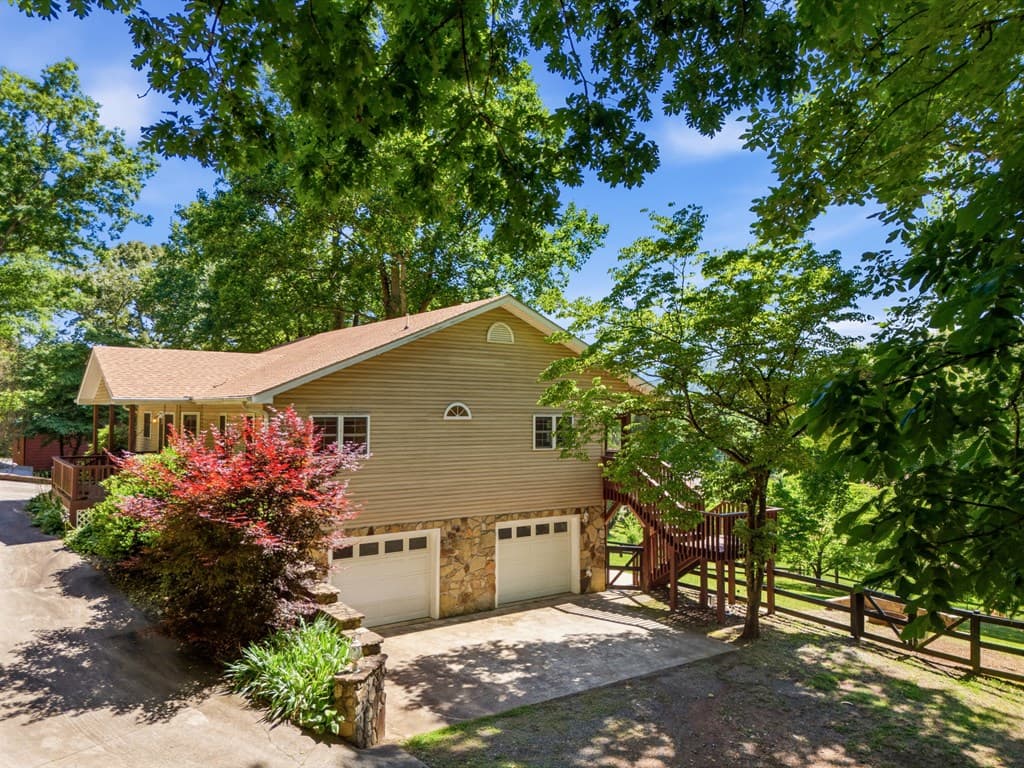 651 Mcridge Road, Hiawassee GA 30564 - Photo