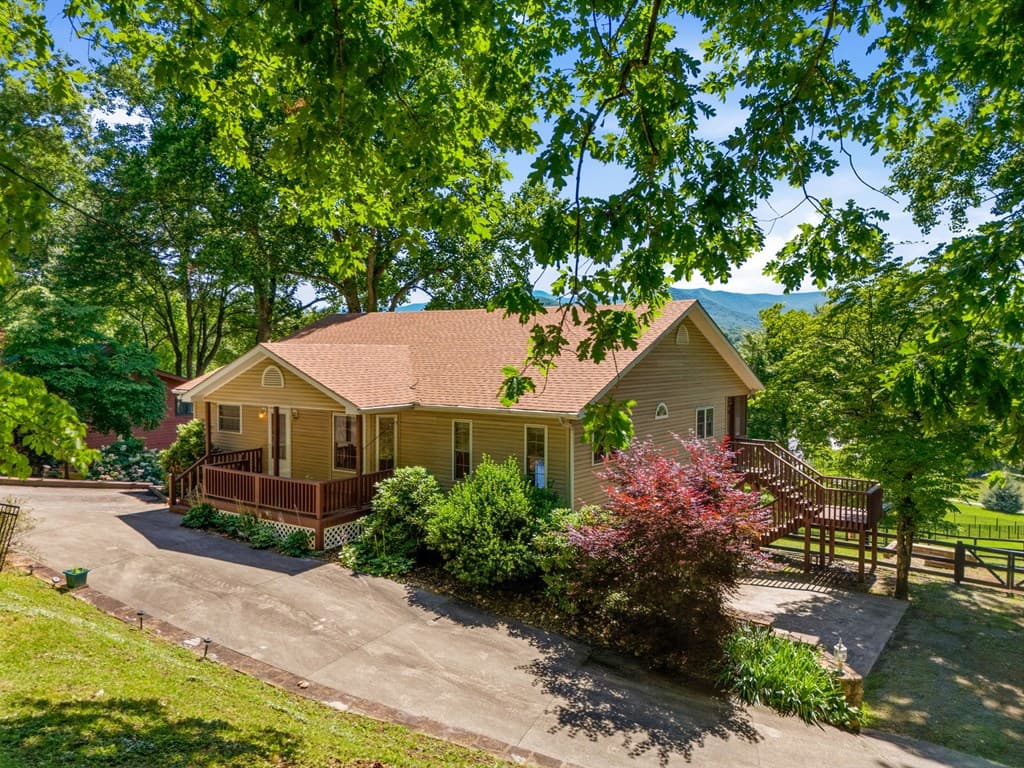 651 Mcridge Road, Hiawassee GA 30564 - Photo