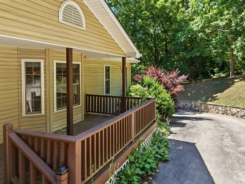 651 Mcridge Road, Hiawassee GA 30564 - Photo