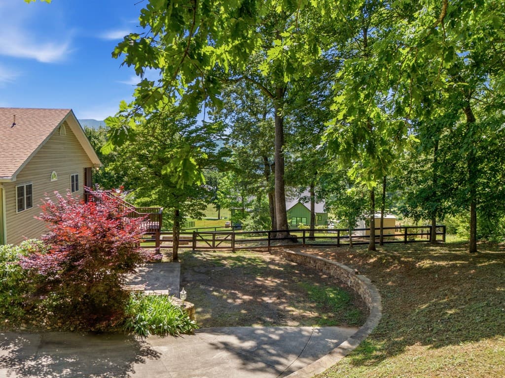 651 Mcridge Road, Hiawassee GA 30564 - Photo