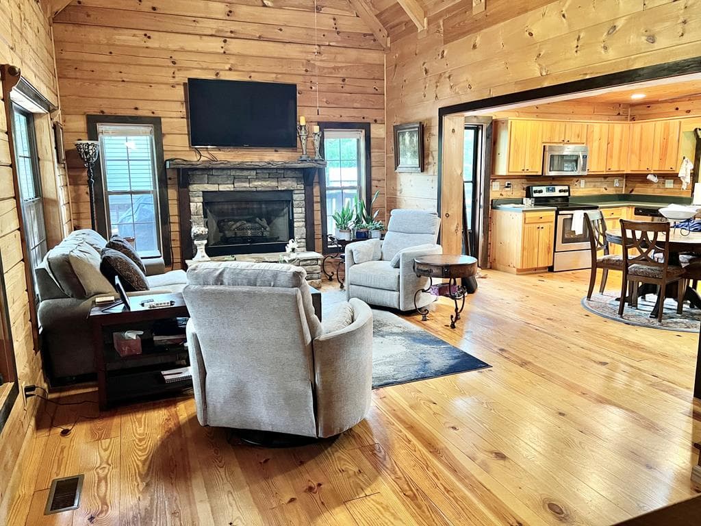 345 Acadia Drive, Ellijay GA 30540 - Photo