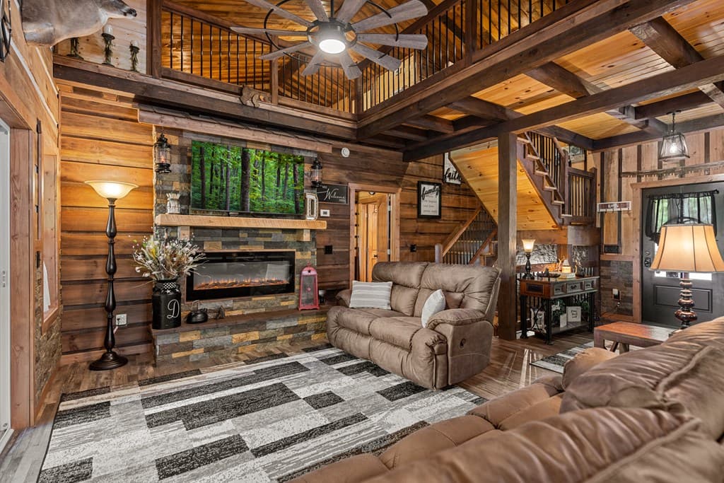 309 Elmwood Circle, Ellijay GA 30540 - Photo