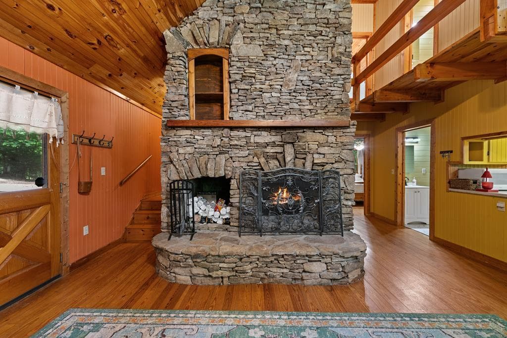 421 Twin Creeks, Blue Ridge GA 30513 - Photo