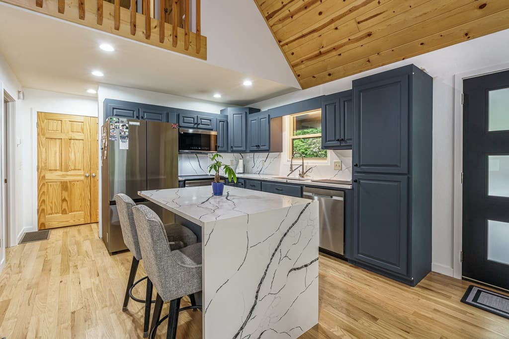 135 Heritage Trail, Brasstown NC 28902 - Photo