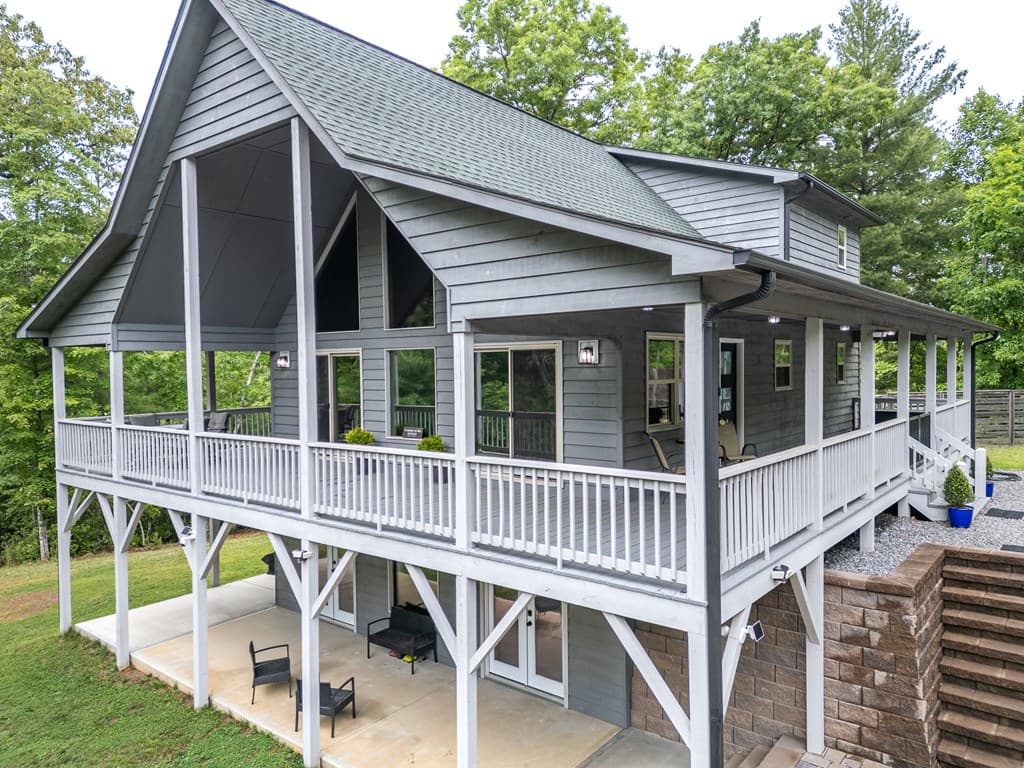 135 Heritage Trail, Brasstown NC 28902 - Photo