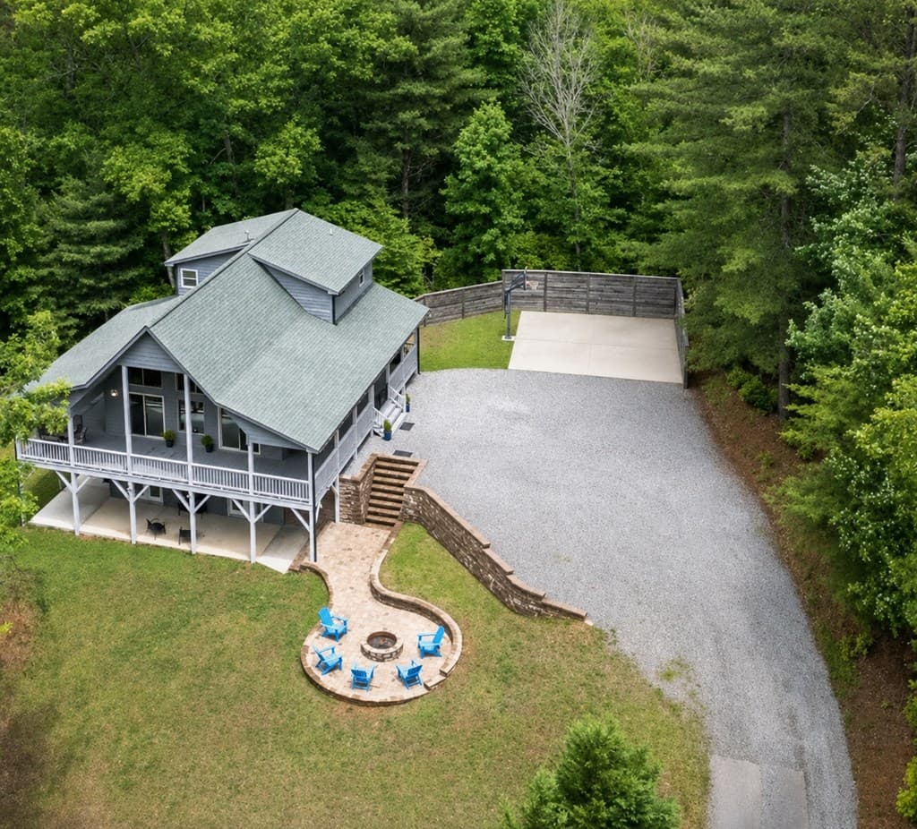 135 Heritage Trail, Brasstown NC 28902 - Photo