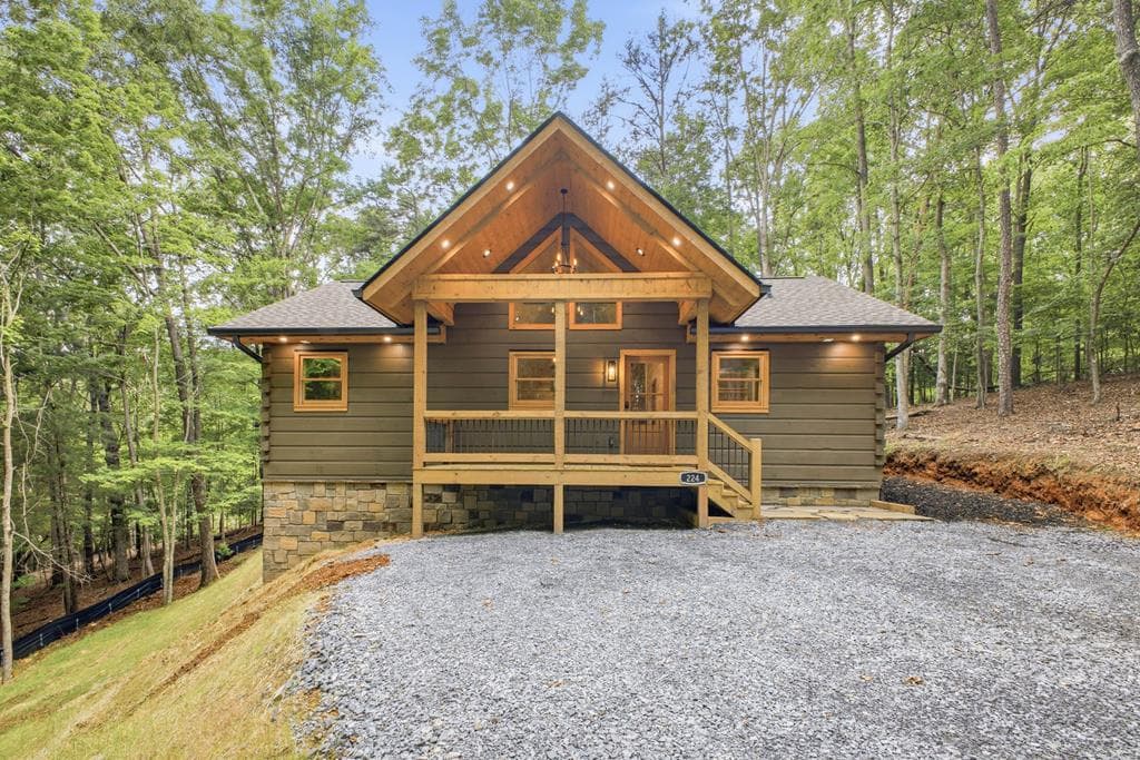 224 Pinecrest Drive, Ellijay GA 30540 - Primary photo