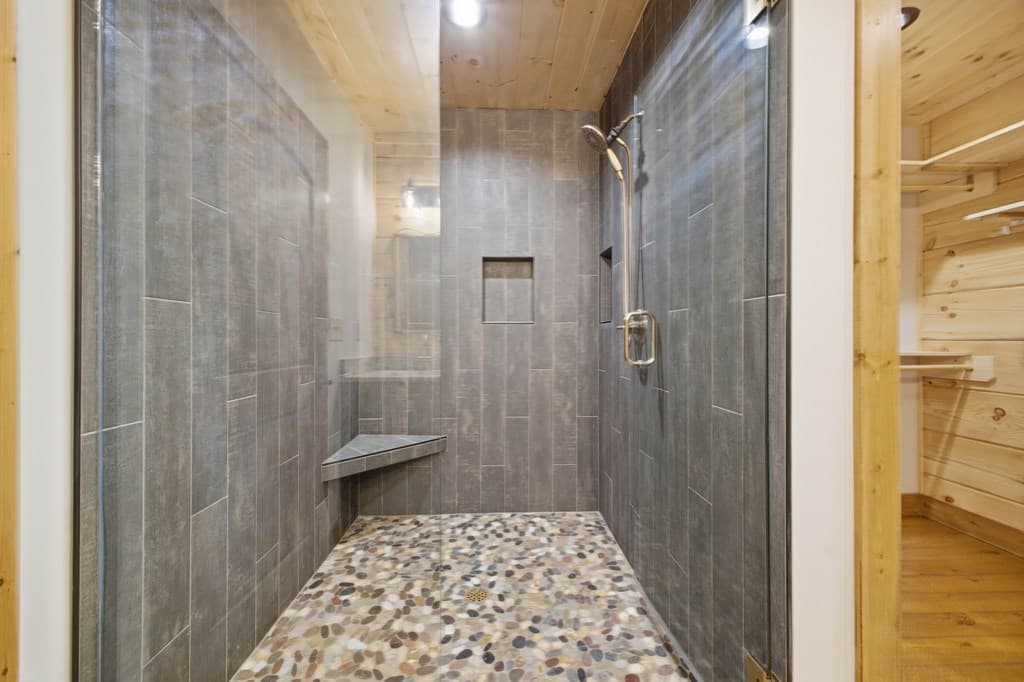 224 Pinecrest Drive, Ellijay GA 30540 - Photo