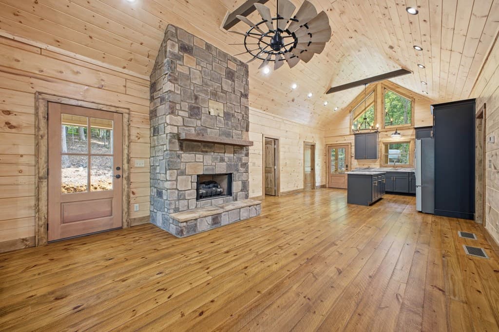 224 Pinecrest Drive, Ellijay GA 30540 - Photo