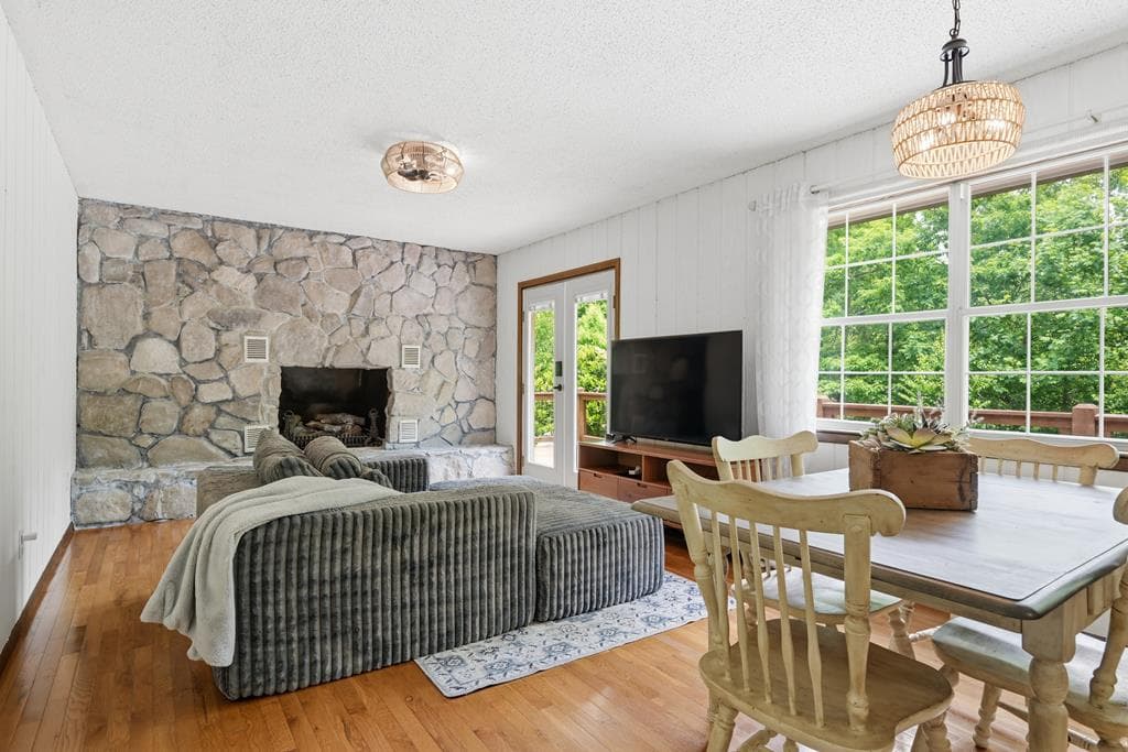 305 White Mountain, Marble NC 28905 - Photo