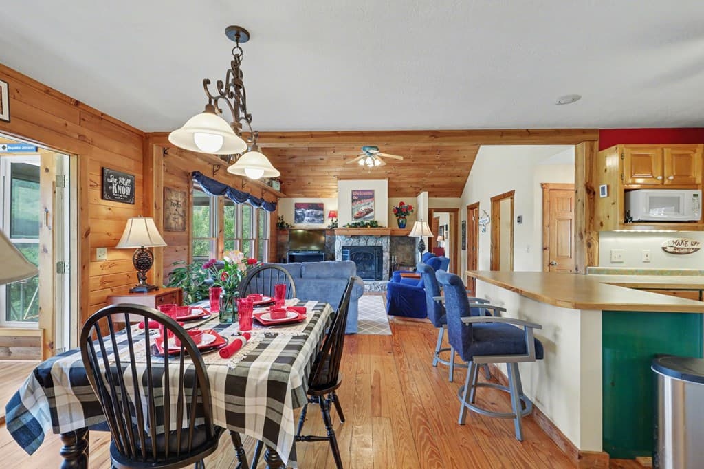 1930 Lakeview Summit Drive, Young Harris GA 30582 - Photo