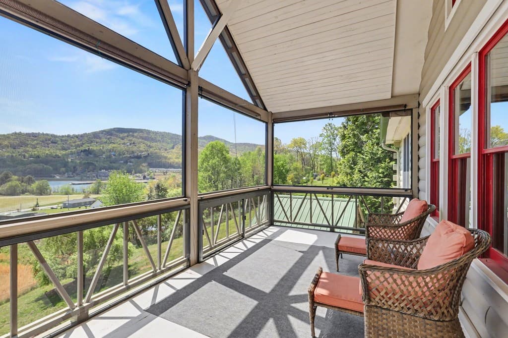 1930 Lakeview Summit Drive, Young Harris GA 30582 - Photo