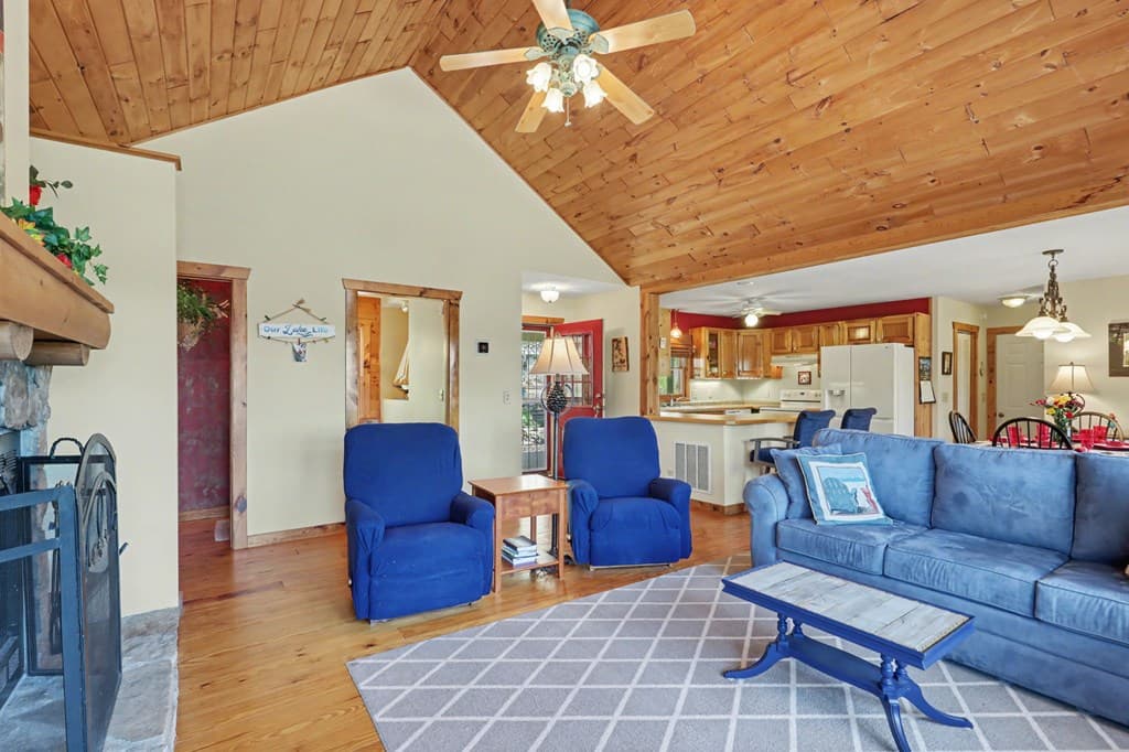1930 Lakeview Summit Drive, Young Harris GA 30582 - Photo
