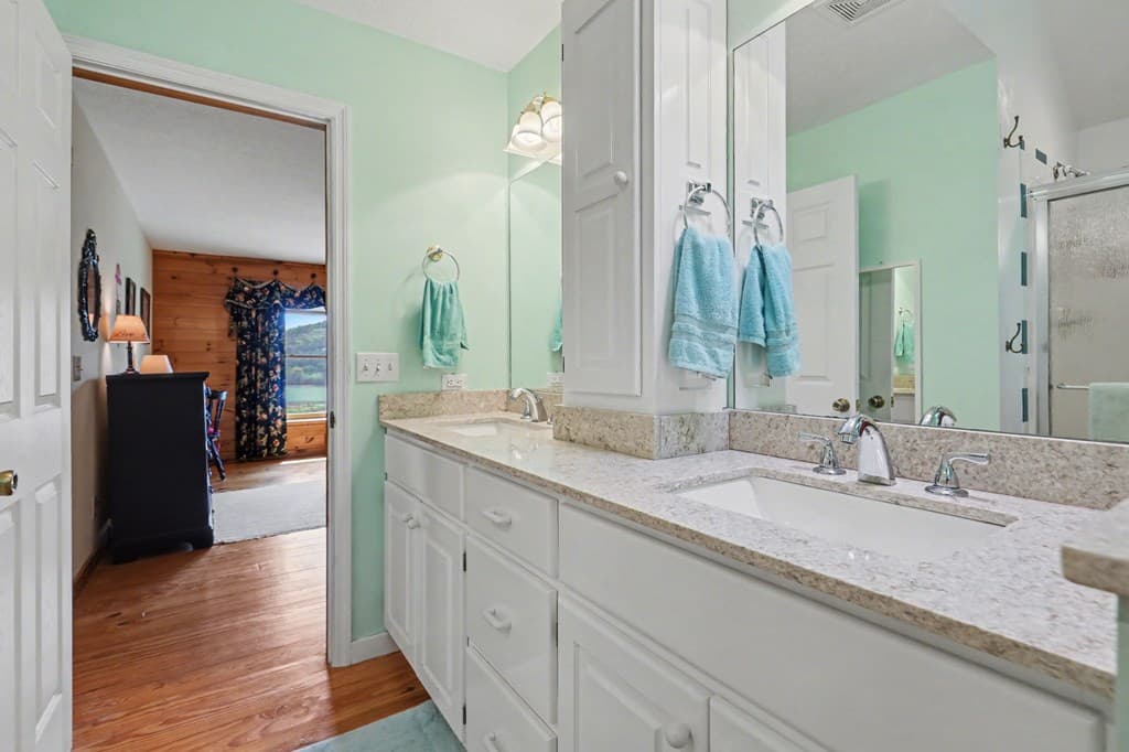 1930 Lakeview Summit Drive, Young Harris GA 30582 - Photo