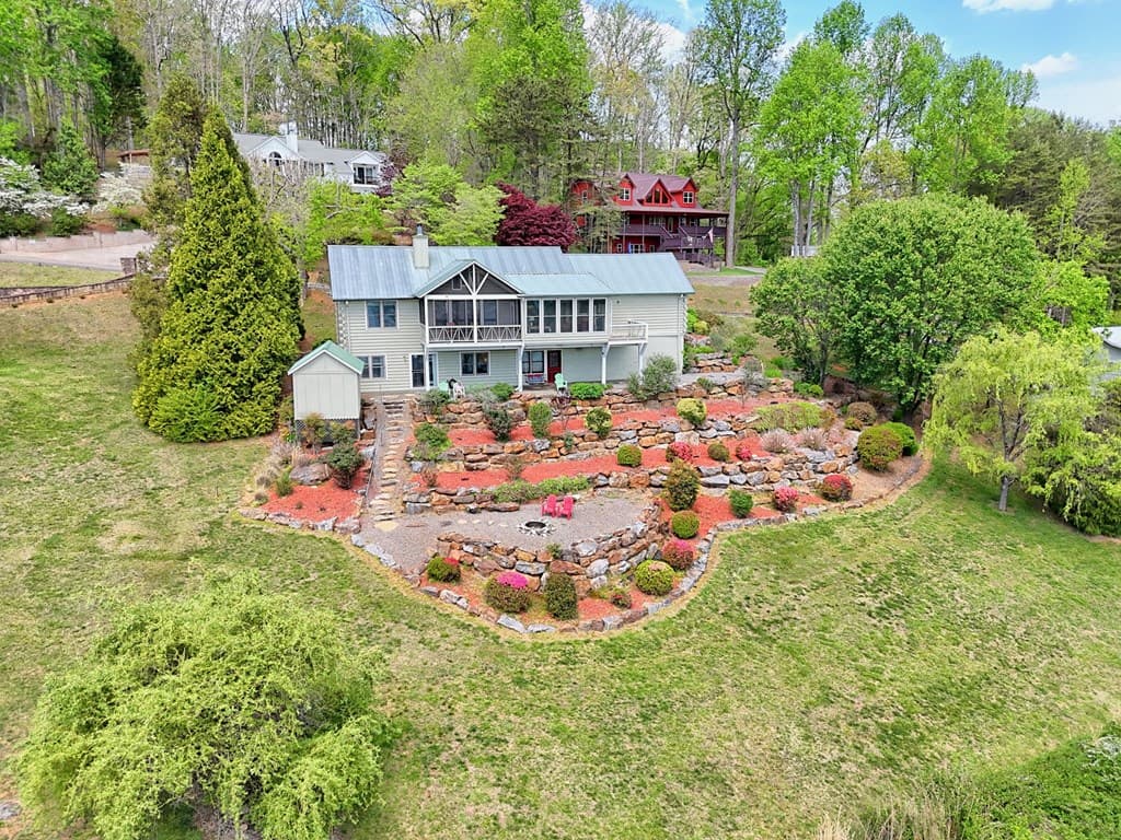 1930 Lakeview Summit Drive, Young Harris GA 30582 - Photo