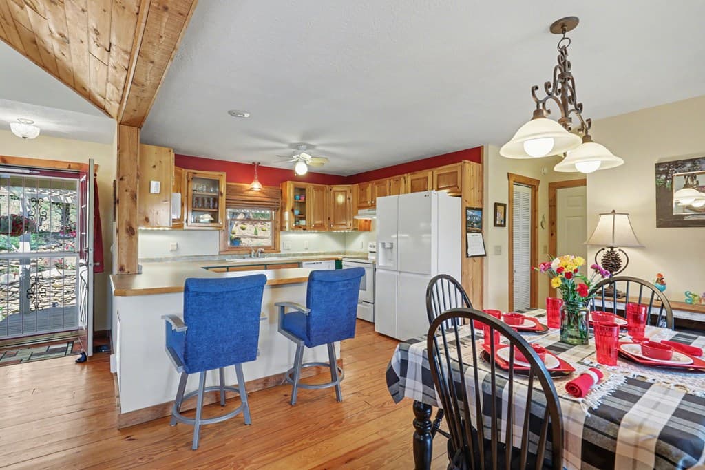 1930 Lakeview Summit Drive, Young Harris GA 30582 - Photo