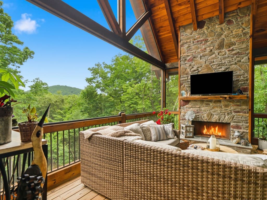152 Oceola Drive, Ellijay GA 30540 - Photo