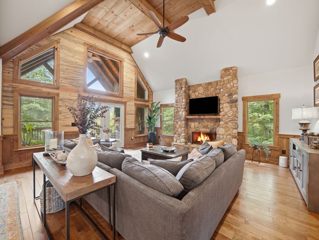 152 Oceola Drive, Ellijay GA 30540 - Photo