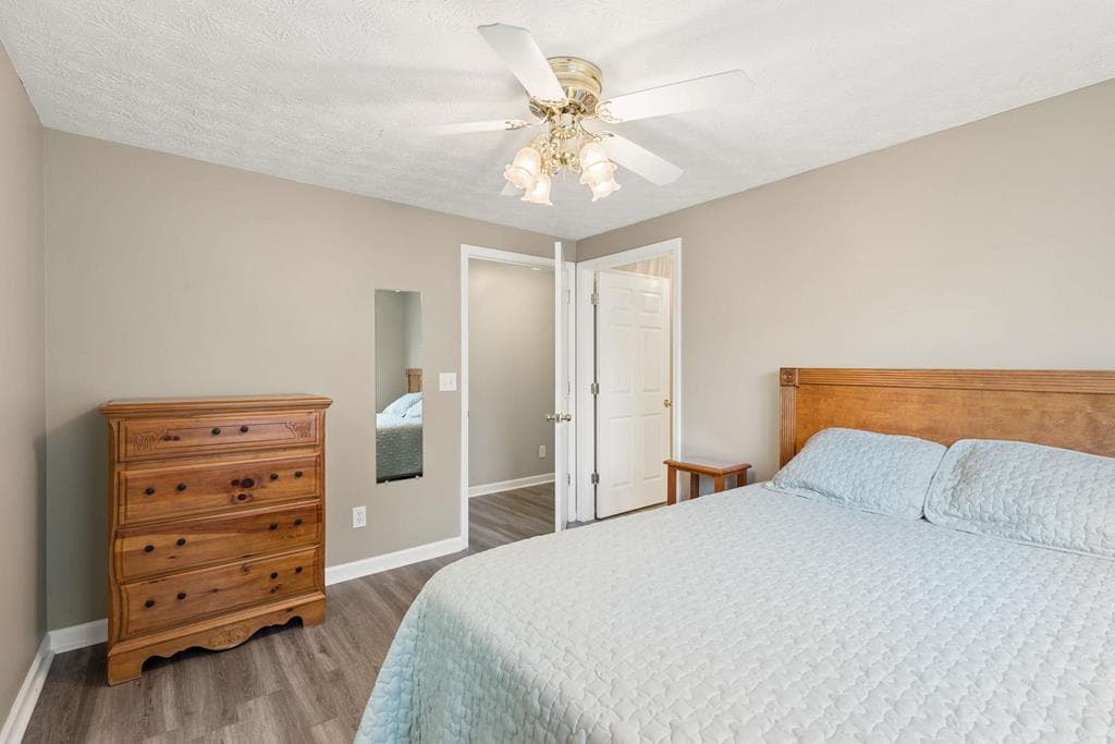 121 Chestnut Hill Drive, Canton GA 30114 - Photo